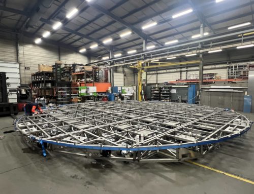Structure métallique pour scène mobile LED